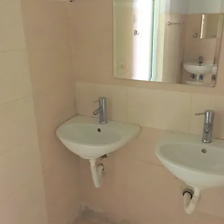 אכסניה N1 In